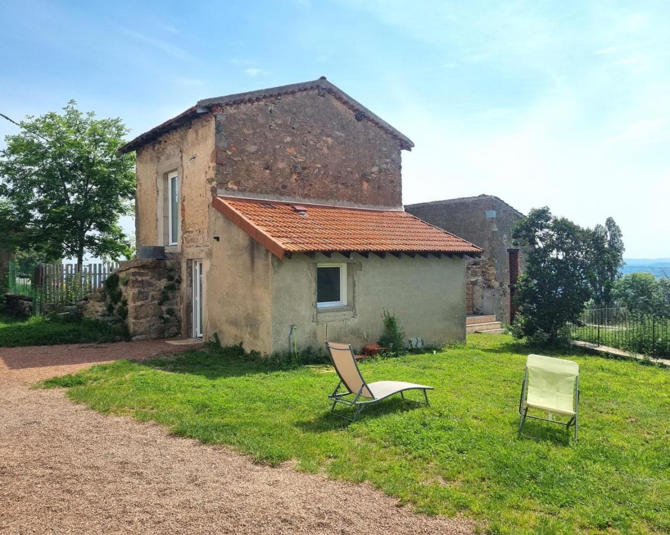 La Ferme Des Galoches Panzió Villemontais Kültér fotó