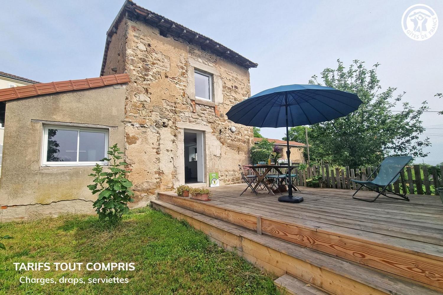 La Ferme Des Galoches Panzió Villemontais Kültér fotó