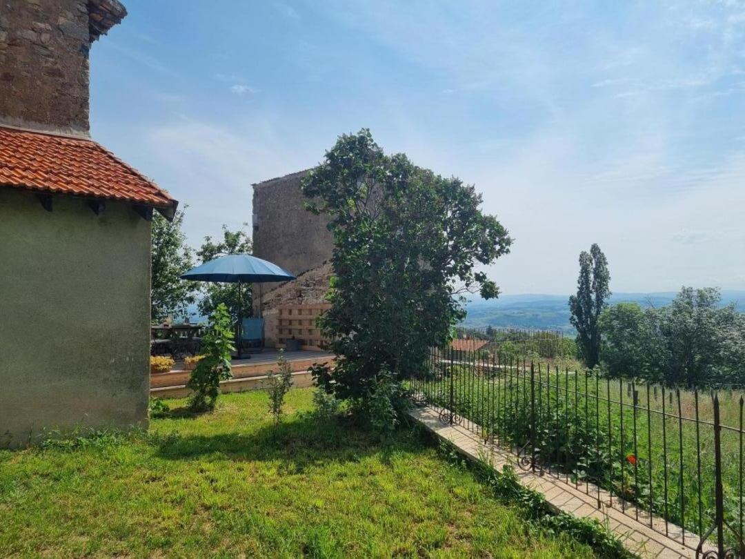 La Ferme Des Galoches Panzió Villemontais Kültér fotó